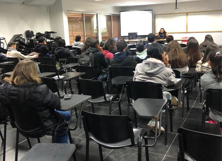 Presentación del proyecto de Fortalecimiento de la participación en la Cuenca Alta del Río Negro a estudiantes de secundaria